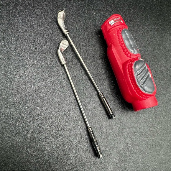 Red Miniature Golf Bag with Clubs - Picture 6 of 11